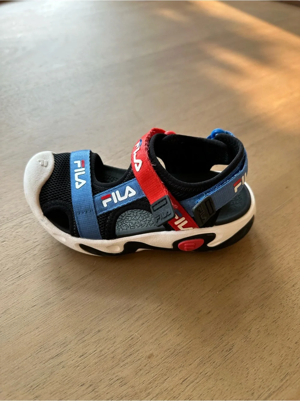 FILA Closed-Toe Sport Sandals, Size 9 Little Kid, Black Blue Red